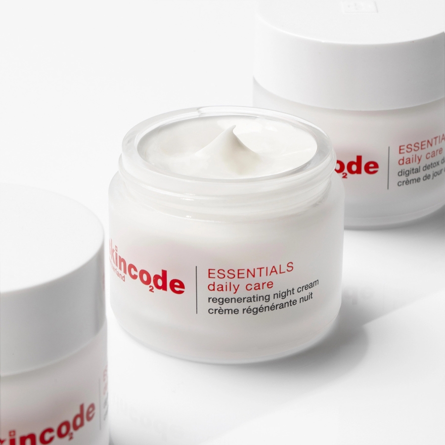 Skincode Regenerating Night Cream - Kem tái tạo và trẻ hóa da ban đêm